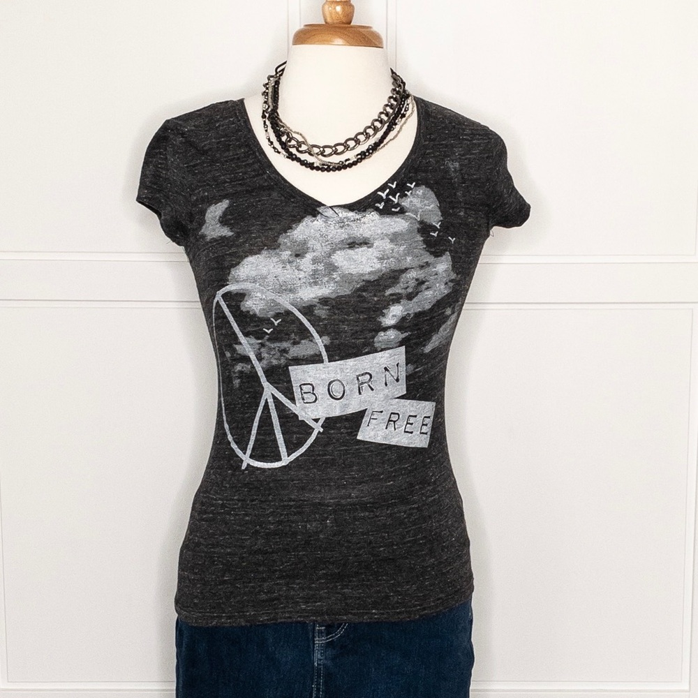 Mudd - “Born Free” Graphic T-shirt